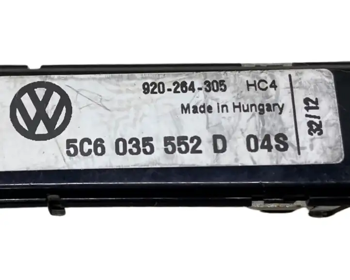 Volkswagen Jetta VI (2011 - 2018) 5C6035552D Усилитель антенны — фото 6