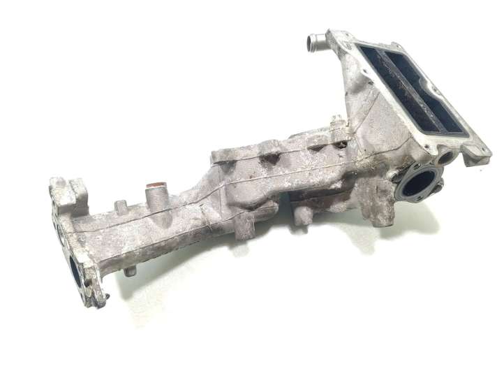 Mercedes-Benz C W204 (2007 - 2014)  A6461404608 Охладитель EGR