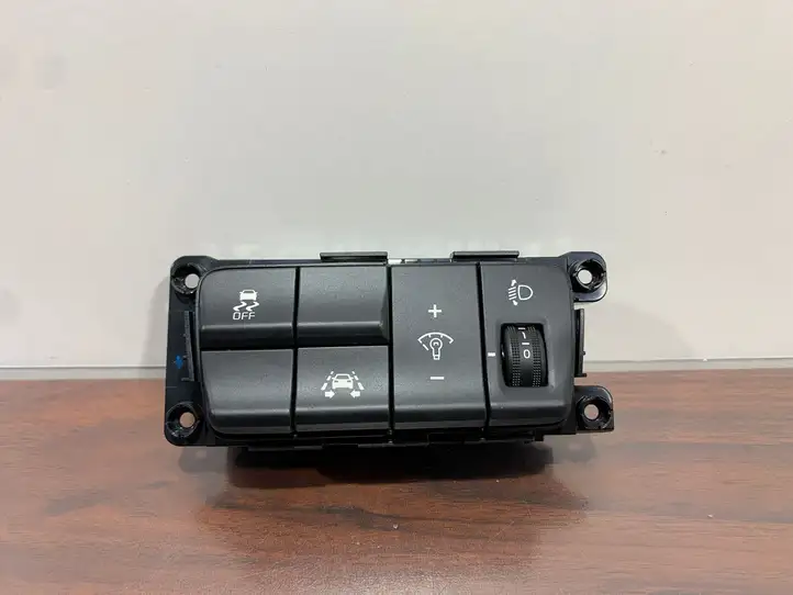 Kia Sportage (2016 - 2018) 93700F1500WK Кнопка ESP — фото 1