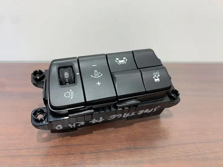 Kia Sportage (2016 - 2018) 93700F1500WK Кнопка ESP — фото 5