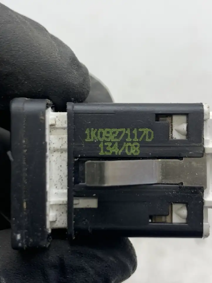 Volkswagen PASSAT B6 (2005 - 2010) 1K0927117D Кнопка ESP — фото 2