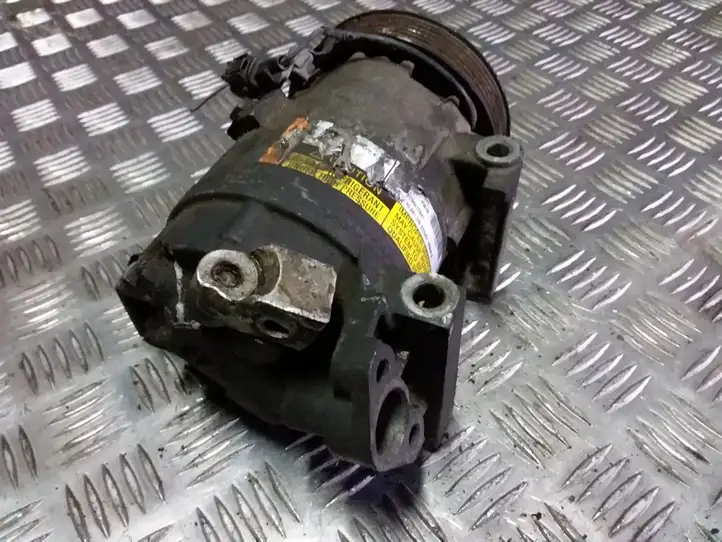Nissan Almera N16 (2000 - 2010)   Компрессор (насос) кондиционера воздуха