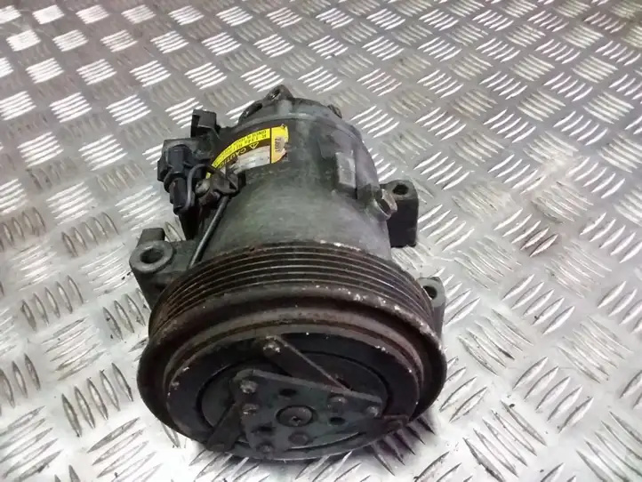 Nissan Almera N16 (2000 - 2010) 926009F501 Компрессор (насос) кондиционера воздуха — фото 1