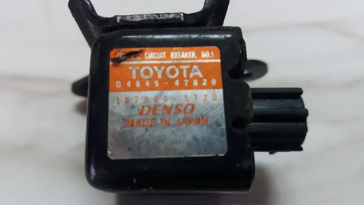 Toyota Prius (XW20) (2003 - 2009) G484547020 Датчик удара SRS — фото 2
