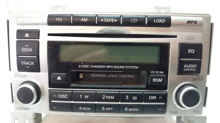 Hyundai Santa Fe (2005 - 2009) 961002B220 Магнитола / мультимедийная система — фото 1