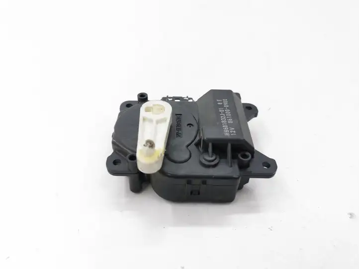 Mazda 5 (2005 - 2010) HB601B32J01 Двигатель задвижки потока воздуха — фото 2