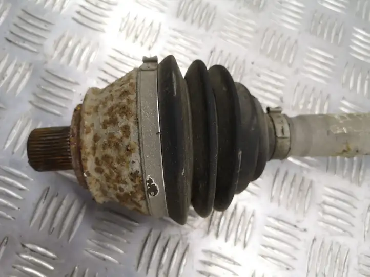 Audi A8 (2005 - 2007)  4E0407272P Передняя полуось