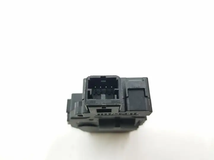Audi A4 S4 B8 8K (2007 - 2011) K9749004 Двигатель задвижки потока воздуха — фото 3