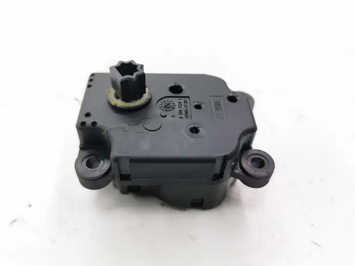 Ford Focus (2011 - 2015) 3M5H19E616AB Двигатель задвижки потока воздуха — фото 4