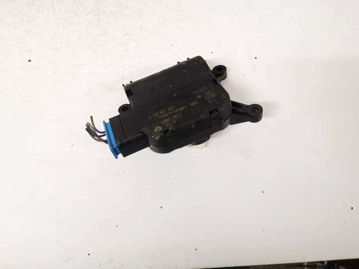 Volkswagen PASSAT B6 (2005 - 2010)  0132801363 Двигатель задвижки потока воздуха