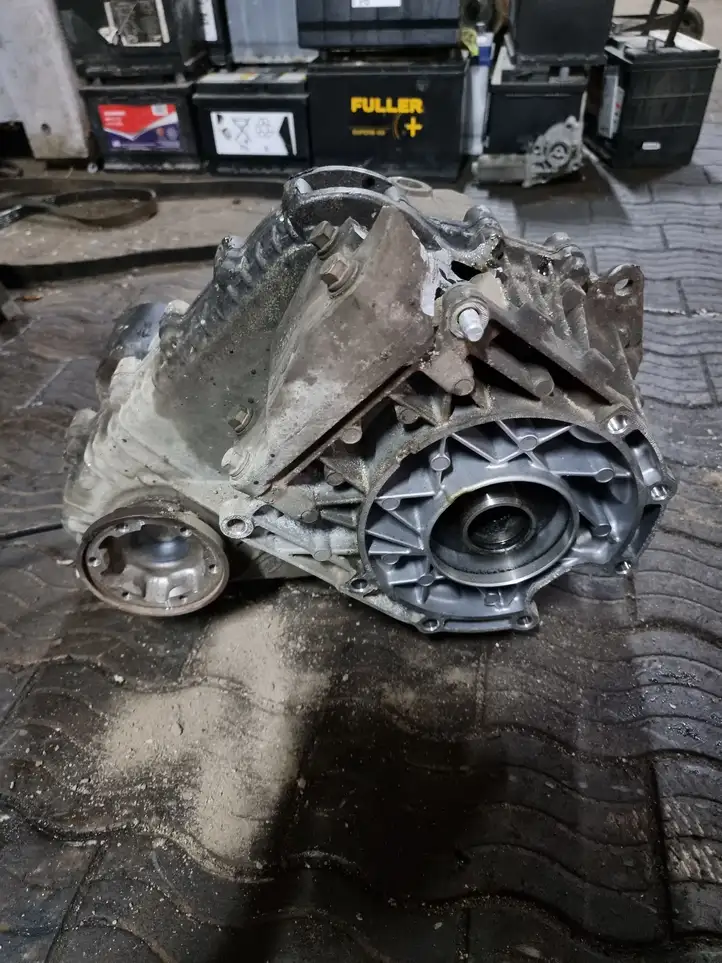 Land Rover Range Rover L322 (2009 - 2012) 8454228031 Раздаточная коробка — фото 1