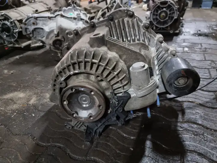 Land Rover Range Rover L322 (2009 - 2012) 8454228031 Раздаточная коробка — фото 4