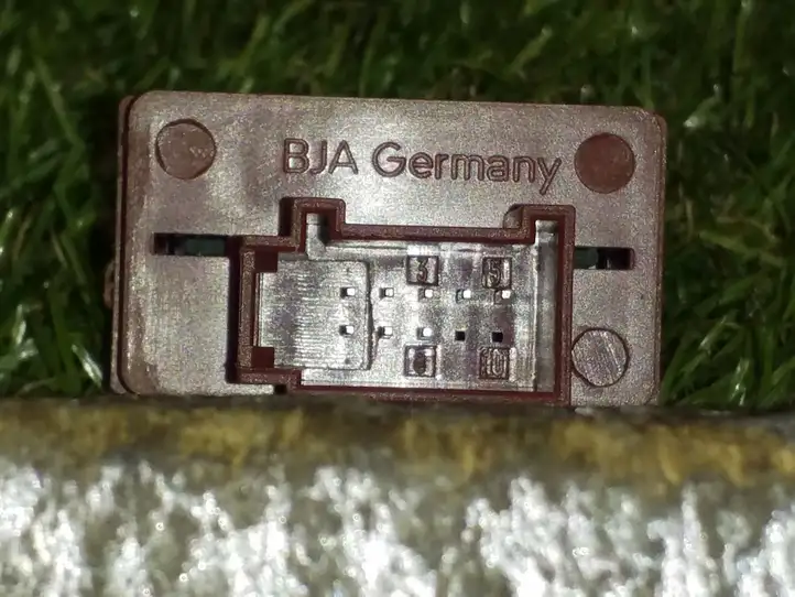 Audi Q7 4L (2005 - 2009) 4F0959833A Кнопка закрытия крышки багажника — фото 4