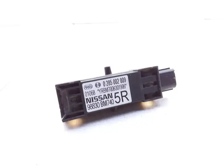 Nissan Almera Tino (2000 - 2003) 98830BM740 Датчик удара SRS — фото 1