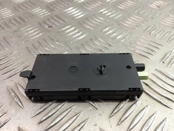 BMW X2 F39 (2018 - 2022) 2622359 Усилитель антенны — фото 6