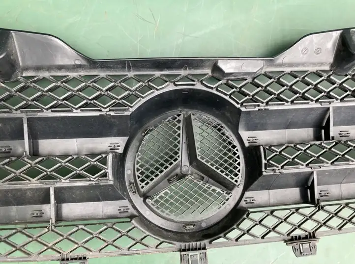 Mercedes-Benz Sprinter W906 (2006 - 2018) 9068800385 Передняя решетка — фото 5