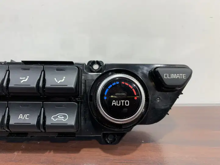 Kia Sportage (2016 - 2018) 97250F1700FHV Блок управления климат-контролем — фото 6