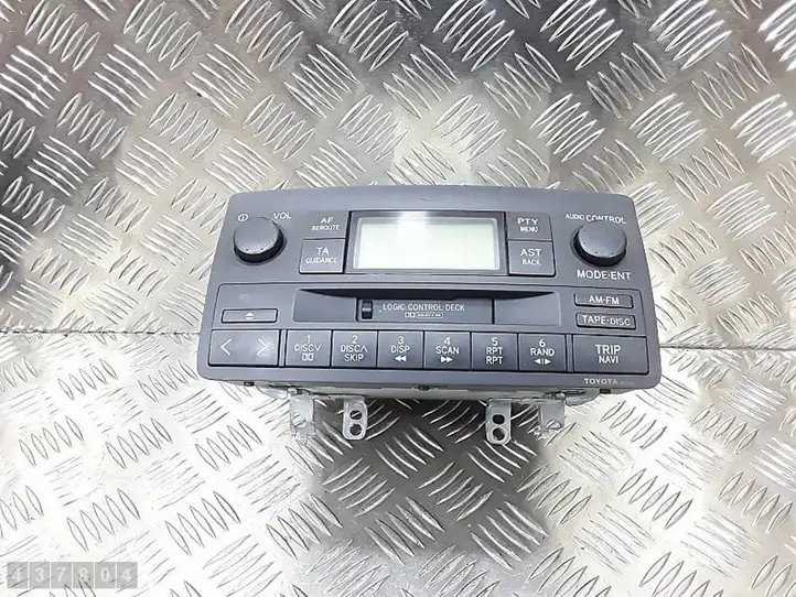 Toyota Corolla E120 E130 (2000 - 2004) 8612002250 Магнитола / мультимедийная система — фото 1