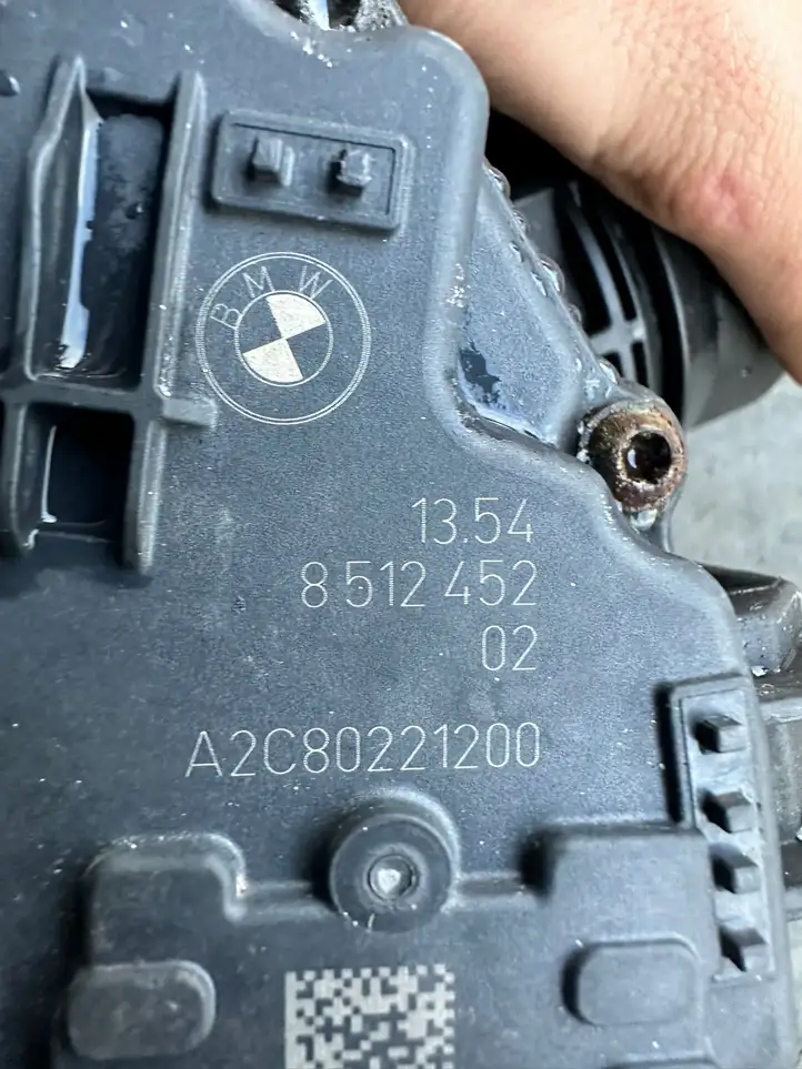 BMW 3 F30 F35 F31 (2012 - 2018) 8512452 Дроссельная заслонка — фото 4