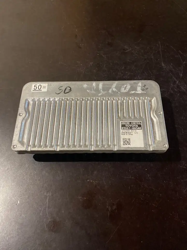 Toyota RAV 4 (XA40) (2012 - 2018)  896614A540 Блок управления двигателя