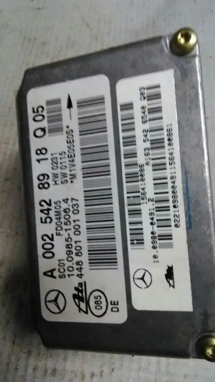 Mercedes-Benz ML W163 (1997 - 2005) A0025428919 Реле насоса горючего — фото 2