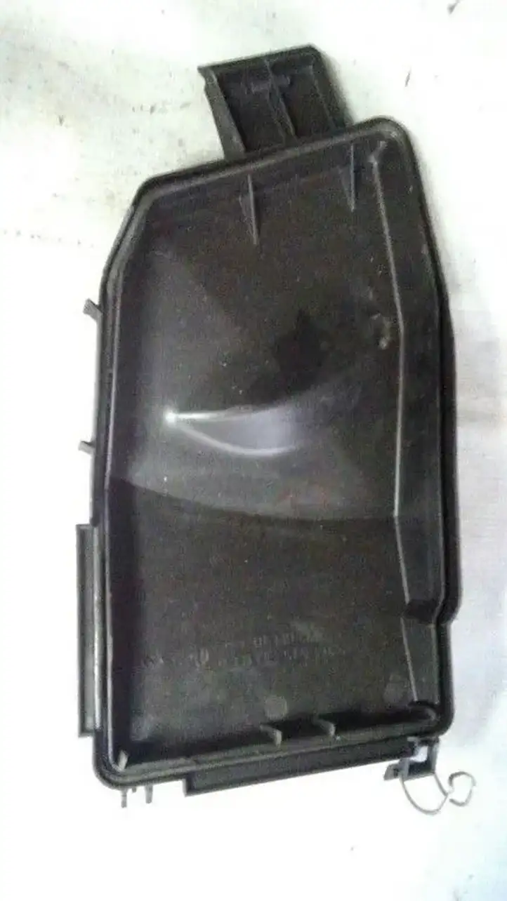 Mercedes-Benz C W203 (2000 - 2007) 2035451303 Крышка ящика предохранителей — фото 2