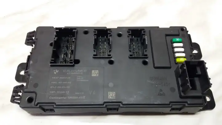BMW 2 F22 F23 (2013 - 2017) 6135937450901 Модуль комфорта — фото 1