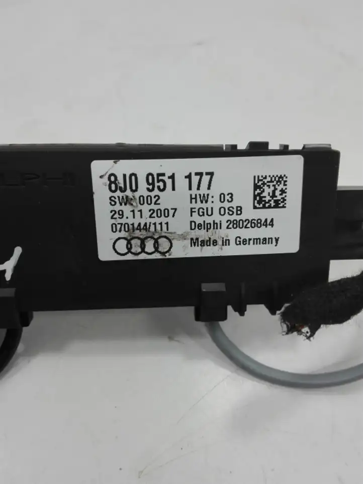 Audi TT TTS Mk2 (2006 - 2010) 8J0951177 Ультразвуковой датчик — фото 2