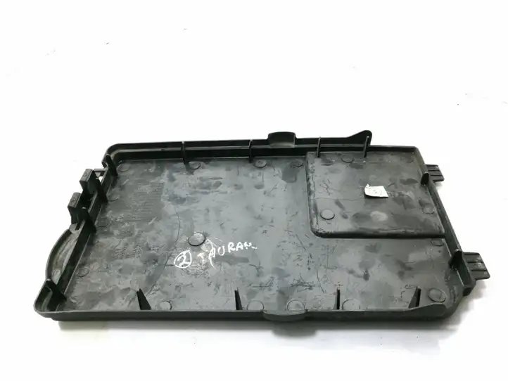 Volkswagen Touran I (2003 - 2010) 1K0915443 Крышка ящика аккумулятора — фото 2