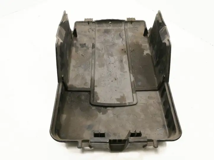 Volkswagen Golf V (2003 - 2009) 1K0915443A Крышка ящика аккумулятора — фото 3