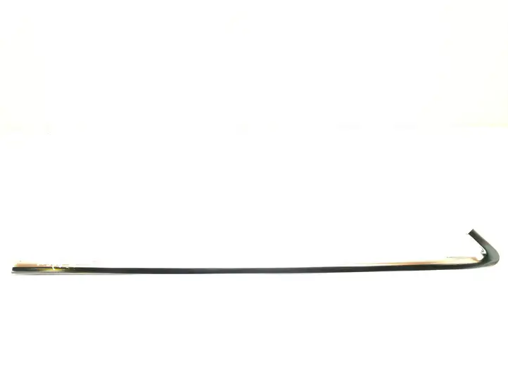 Audi A5 8T 8F (2007 - 2011) 8T0853345B Облицовка заднего бокового стекла — фото 1