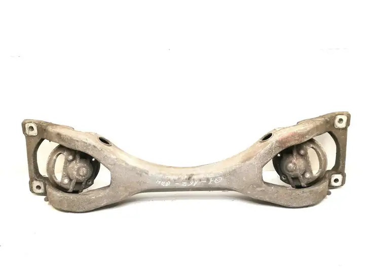 Audi Q7 (2005 - 2009)  7L8512369 Задняя траверса