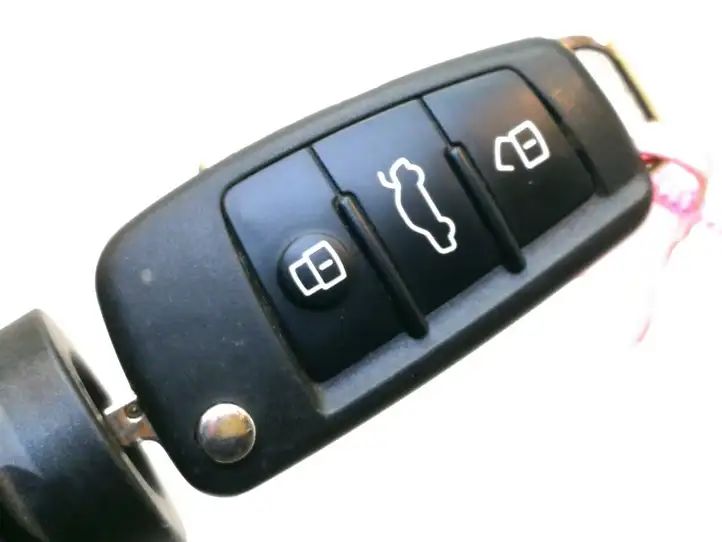 Audi Q2 (2016 - )  1K0905851 Комплект зажигания