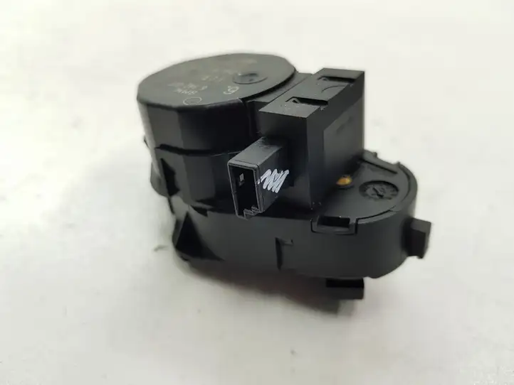 BMW 5 E60 E61 (2004 - 2010) 6942990 Двигатель задвижки потока воздуха — фото 1