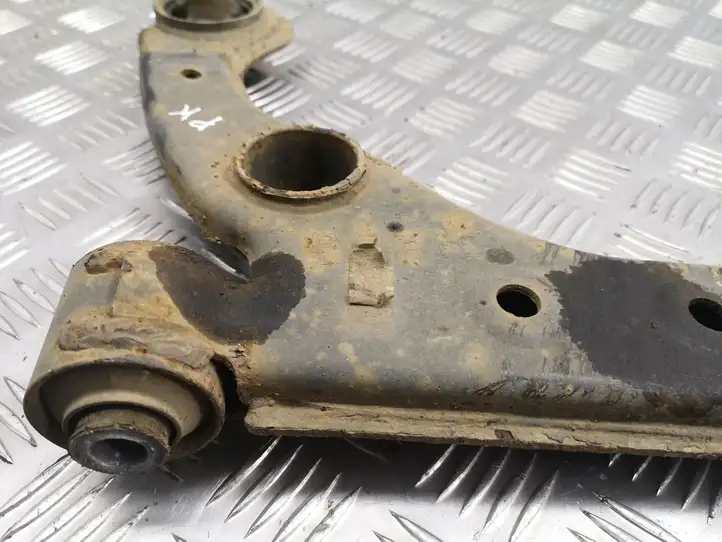 Alfa Romeo Giulietta (2010 - )   Вилы