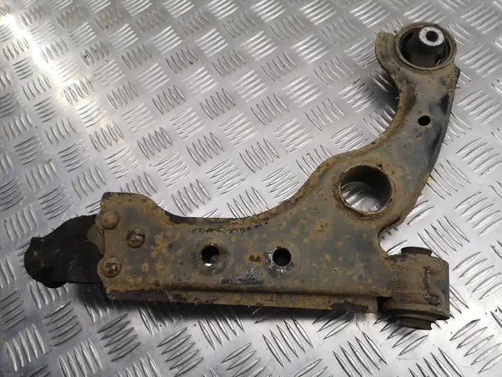 Alfa Romeo Giulietta (2010 - )   Вилы