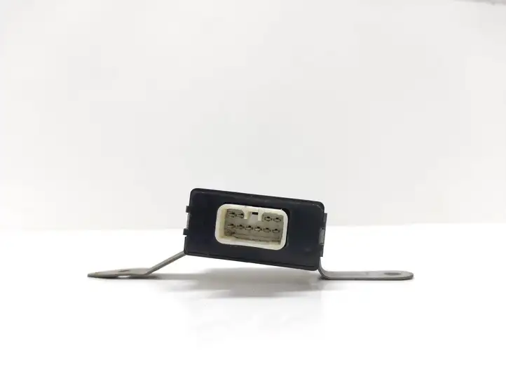 Toyota Previa (XR30, XR40) II (2000 - 2006) 8599128070 Реле предупреждения об ремнях безопасности — фото 4