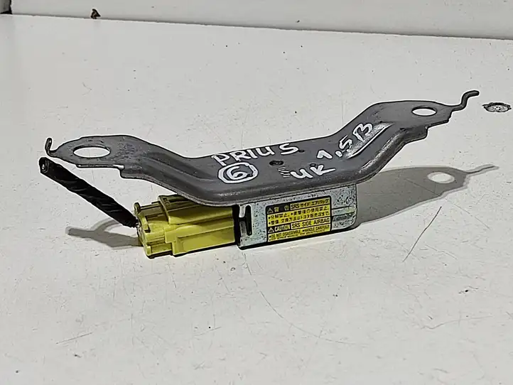 Toyota Prius (XW20) (2003 - 2009) 8983347030 Датчик удара SRS — фото 3