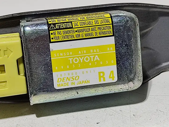 Toyota Prius (XW20) (2003 - 2009) 8983347030 Датчик удара SRS — фото 4