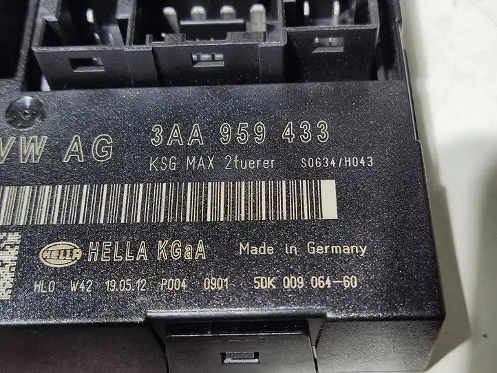 Volkswagen PASSAT B7 (2011 - 2014) 3AA959433 Модуль комфорта — фото 4