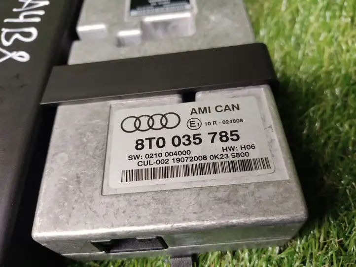 Audi A4 S4 B8 8K (2007 - 2011) 8T0035785 Контроллер мультимедийной системы — фото 2