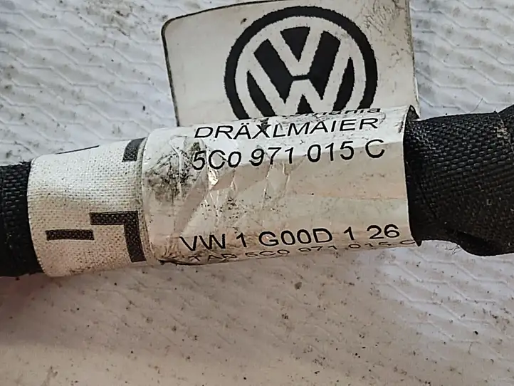Volkswagen Jetta VI (2011 - 2018) 5C0971015C Плюсовой провод аккумулятора — фото 3