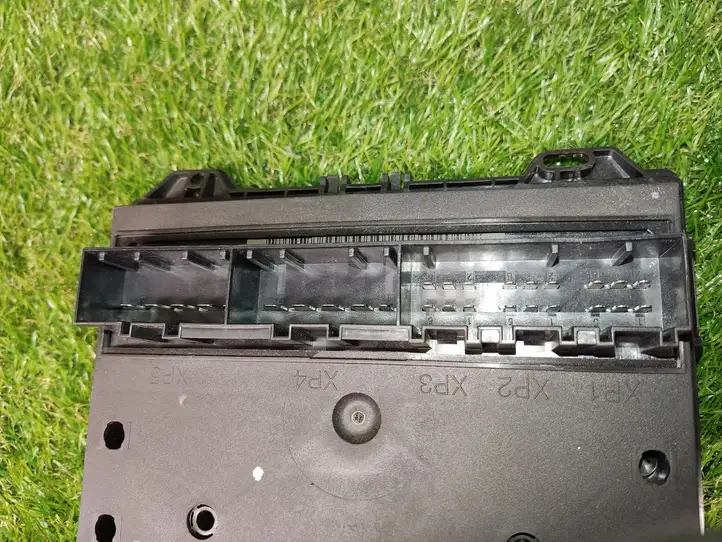 Volkswagen Polo (2001 - 2005)  6Q1937049C Mодуль kомфортa