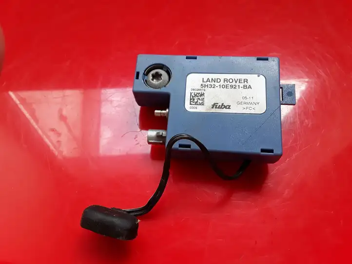 Land Rover Range Rover Sport L494 (2009 - 2013) 5H3210E921BA Усилитель антенны — фото 1