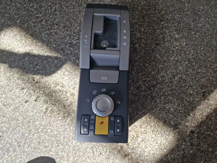 Land Rover Range Rover Sport L320 (2005 - 2009) Контроллер мультимедийной системы — фото 1