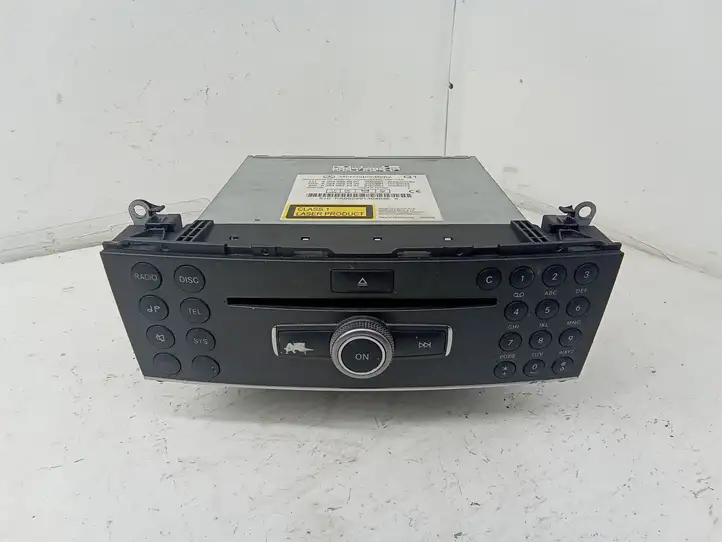 Mercedes-Benz C W204 (2007 - 2014)  A2049069801 Радио/ проигрыватель CD/DVD / навигация