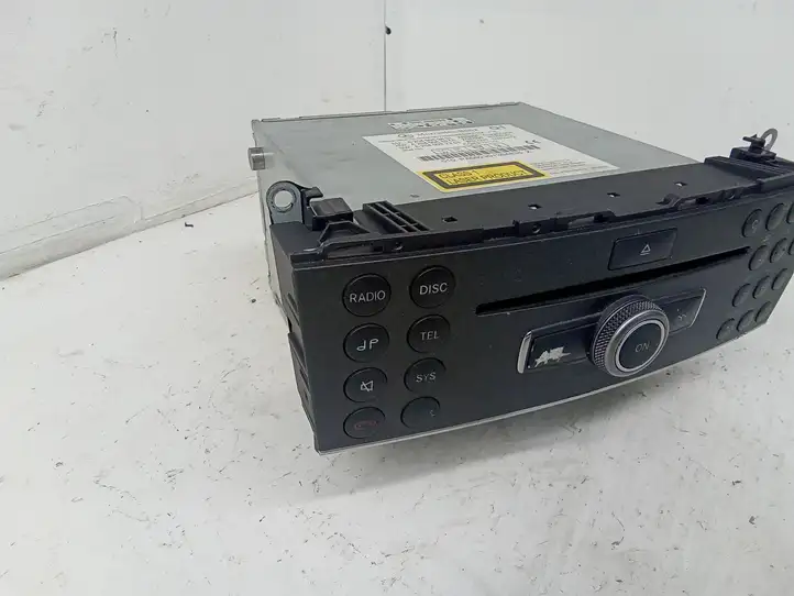 Mercedes-Benz C W204 (2007 - 2014)  A2049069801 Радио/ проигрыватель CD/DVD / навигация