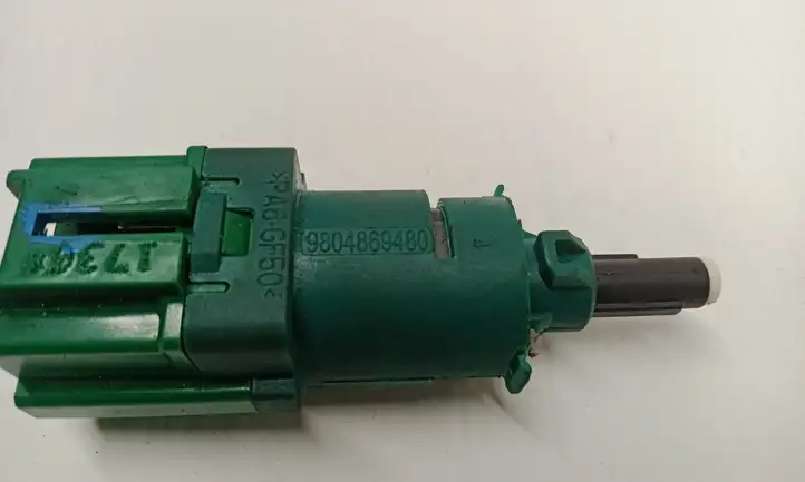 Citroen C4 Picasso (2013 - 2016)  9804869480 Датчик тормозной педали