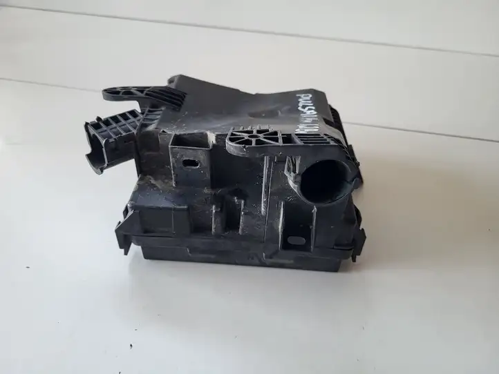 Nissan Pulsar (2014 - 2018)   Крышка ящика предохранителей