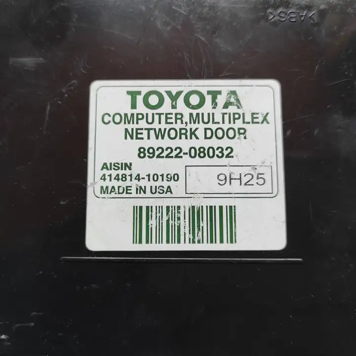 Toyota Sienna XL20 II (2003 - 2010) 8922208032 Блок управления дверью — фото 2